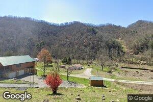 49 Harbor Dr, Whitesburg, KY 41858
