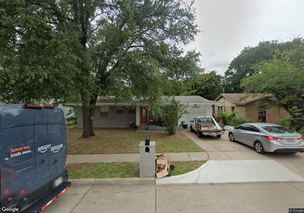 625 Willow St, Hurst, TX 76053 - photo 1