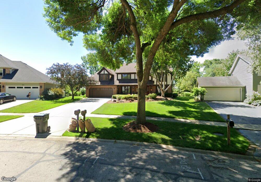 808 Lyndhurst Ct, Naperville, IL 60563 - photo 1