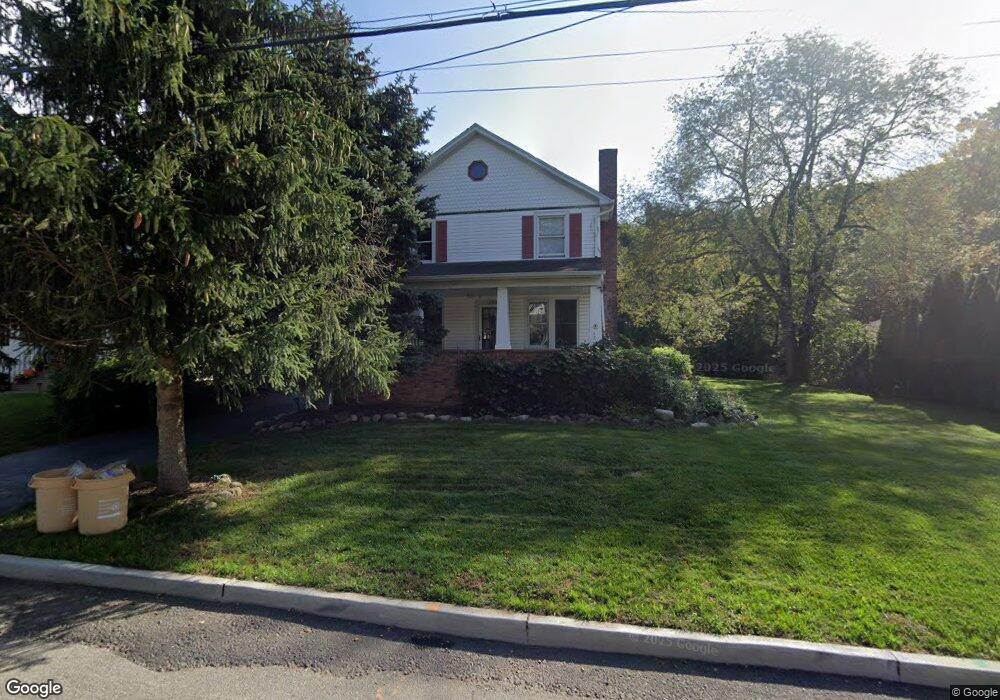 239 Lakeview Dr, Ridgewood, NJ 07450 - photo 1