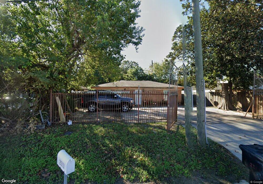 2513 W Little York Rd, Houston, TX 77091 - photo 1