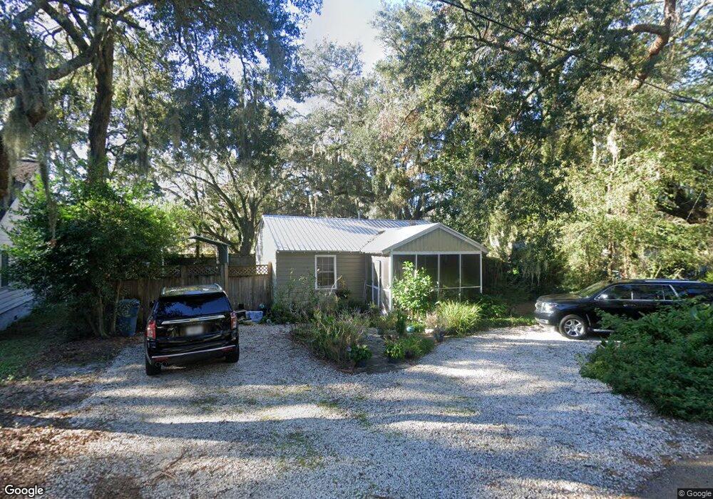 152 Mcintosh Ave, St. Simons Island, GA 31522 - photo 1