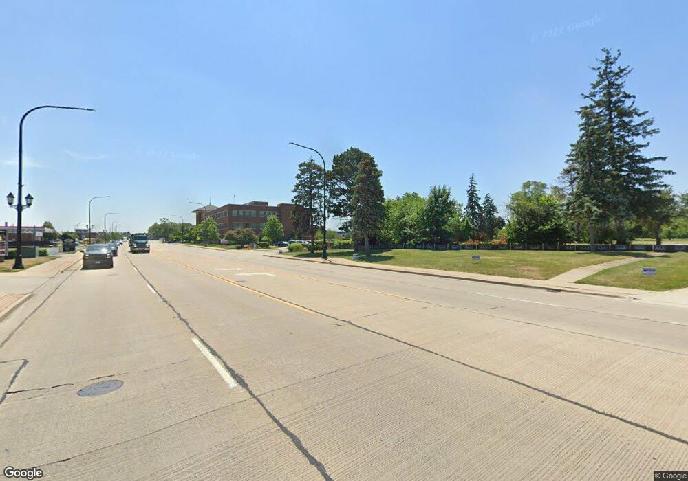 340 N Highview Ave, Elmhurst, IL 60126 - photo 1