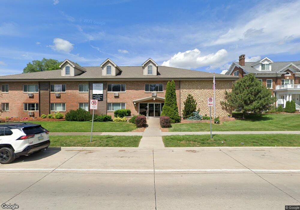 1939 College St unit 228, Cedar Falls, IA 50613 - photo 1