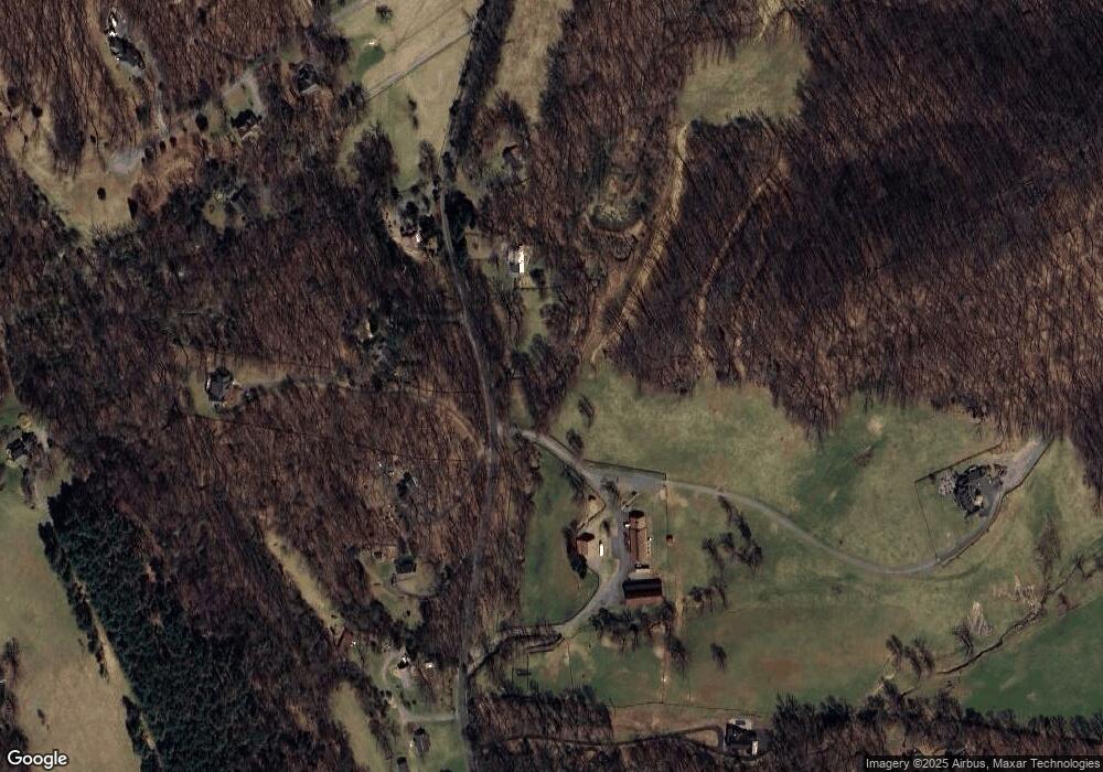 1015 Taylors Gap Rd, Charlottesville, VA 22903 - photo 1