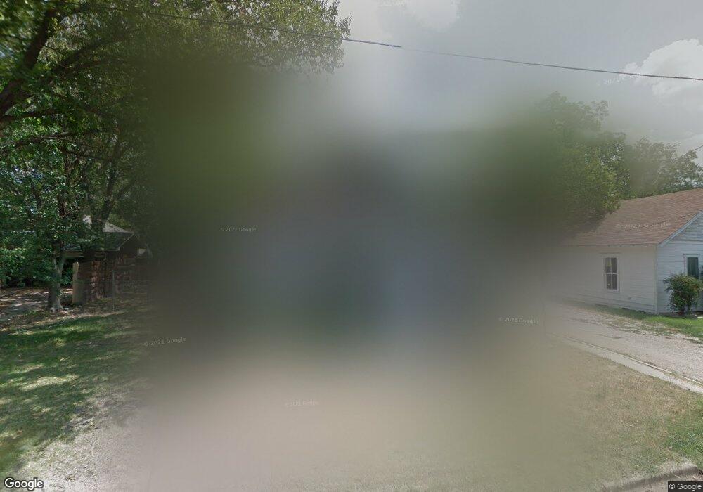 814 N Commerce St, Gainesville, TX 76240 - photo 1