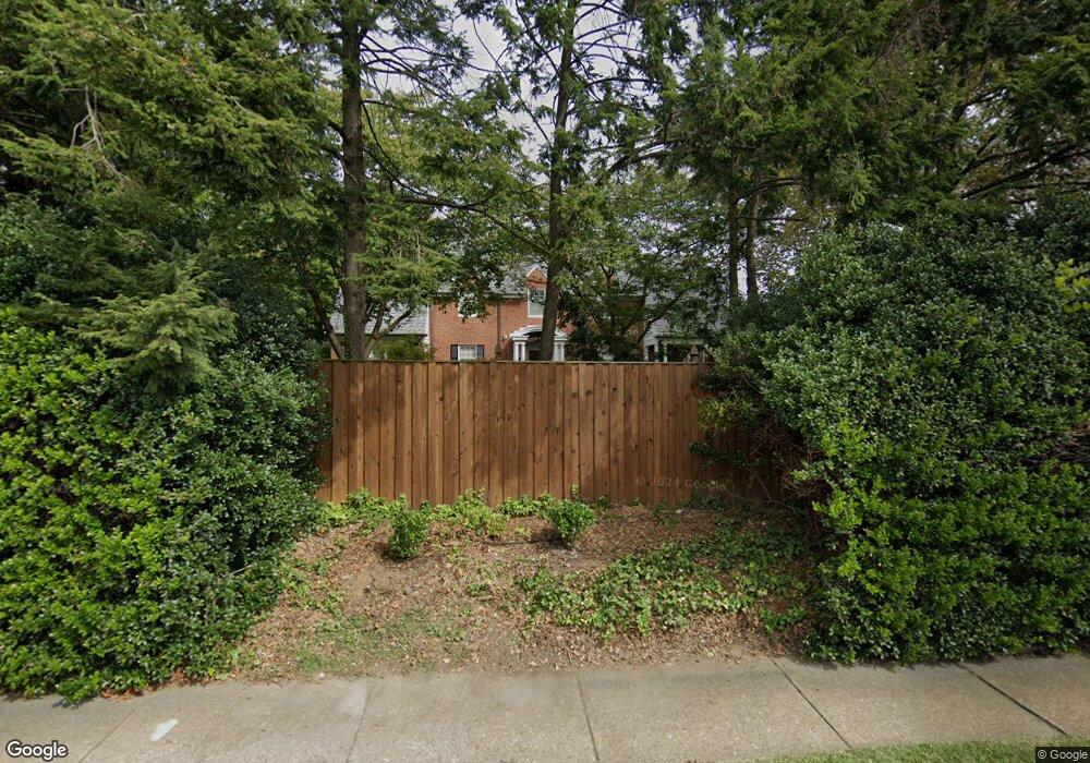 800 W Northern Pkwy, Baltimore, MD 21210 - photo 1