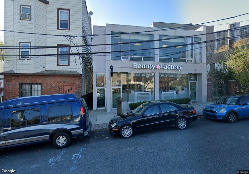 20 Dempsey Ave, Edgewater, NJ 07020 - photo 1