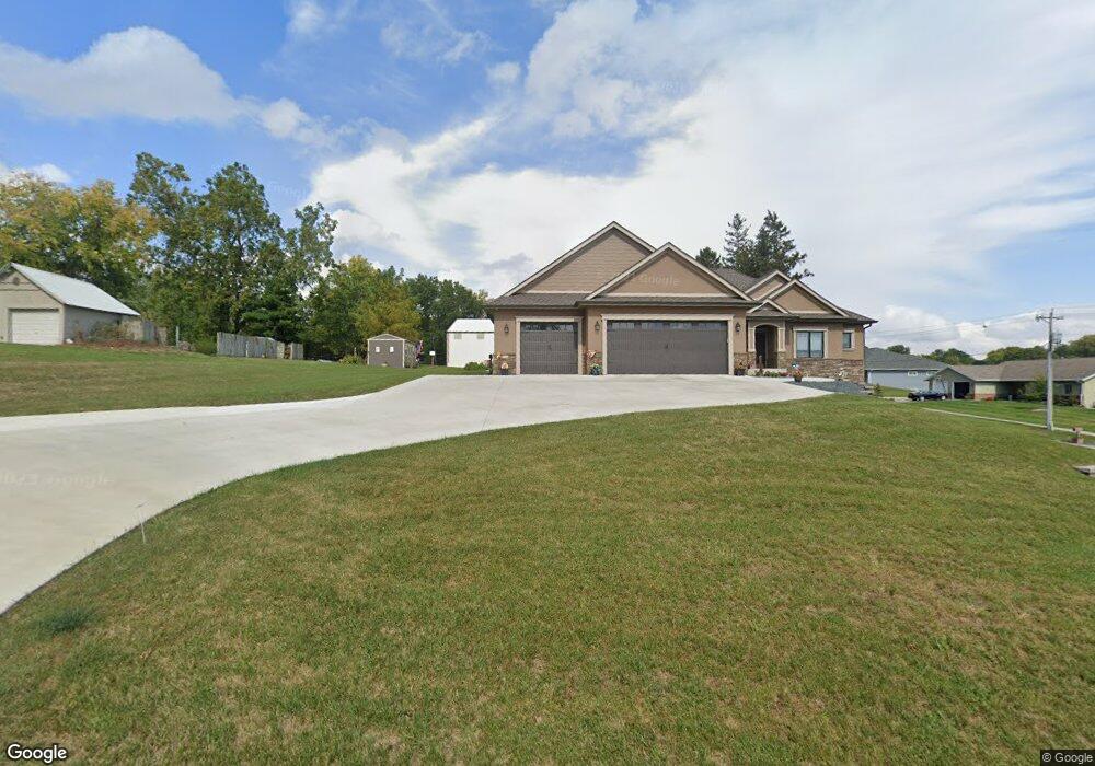 712 Brayton St, Audubon, IA 50025 - photo 1