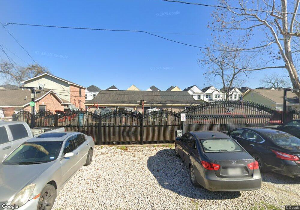 8410 Helmers St, Houston, TX 77022 - photo 1