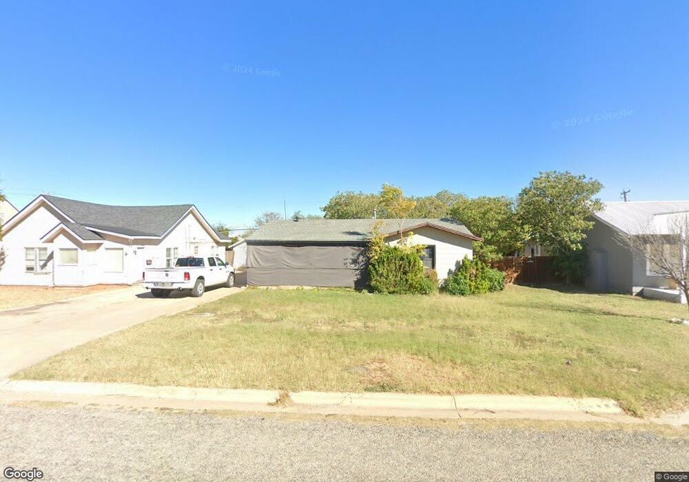 1605 Runnels St, Big Spring, TX 79720 - photo 1