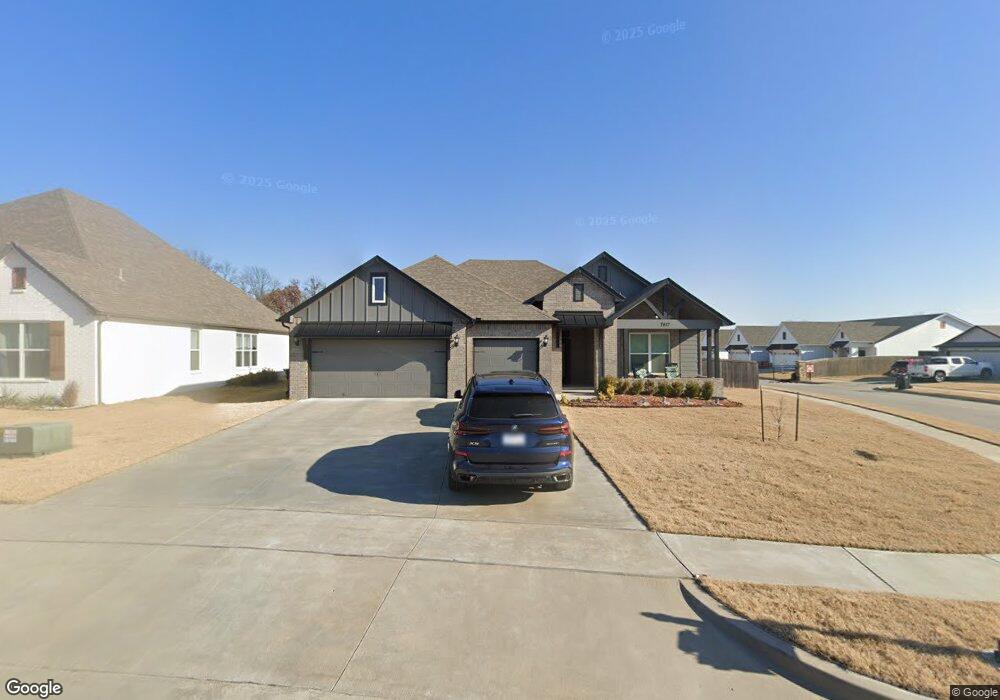 7617 S Walnut Ave, Broken Arrow, OK 74011 - photo 1
