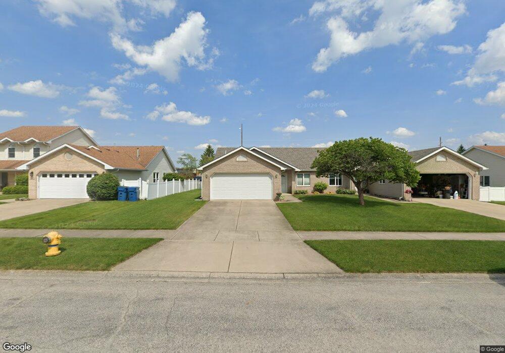 1023 Wildflower Ln, Dyer, IN 46311 - photo 1