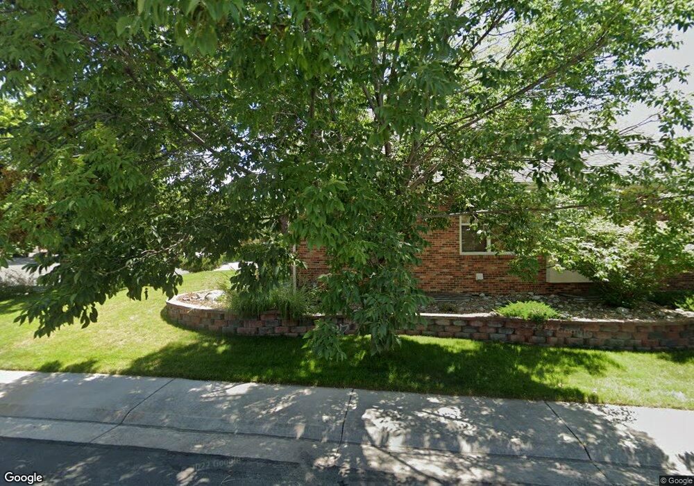 18168 E Weaver Dr, Aurora, CO 80016 - photo 1