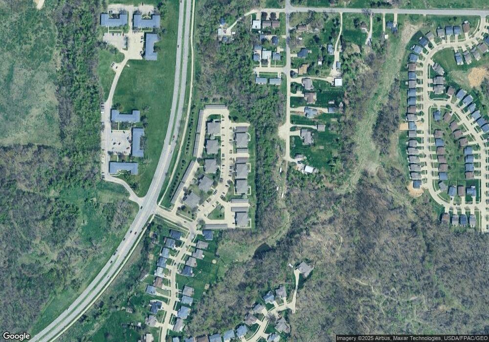 2121 29th St NW unit 12, Cedar Rapids, IA 52405 - photo 1