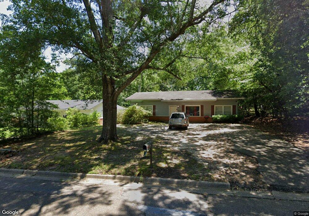 1121 N 15th Ave, Laurel, MS 39440 - photo 1