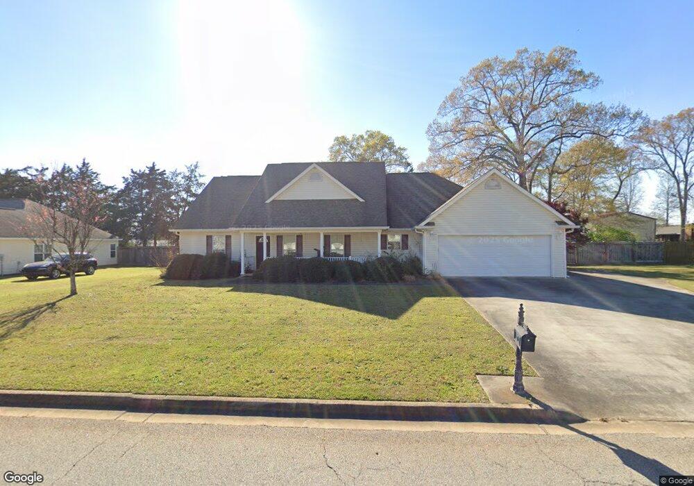 104 Crystal Ridge Cir, Byron, GA 31008 - photo 1