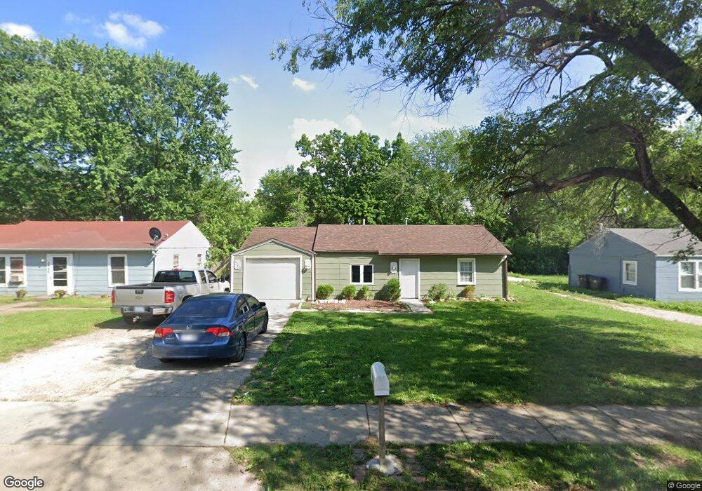 3332 SE Fremont St, Topeka, KS 66605 - photo 1