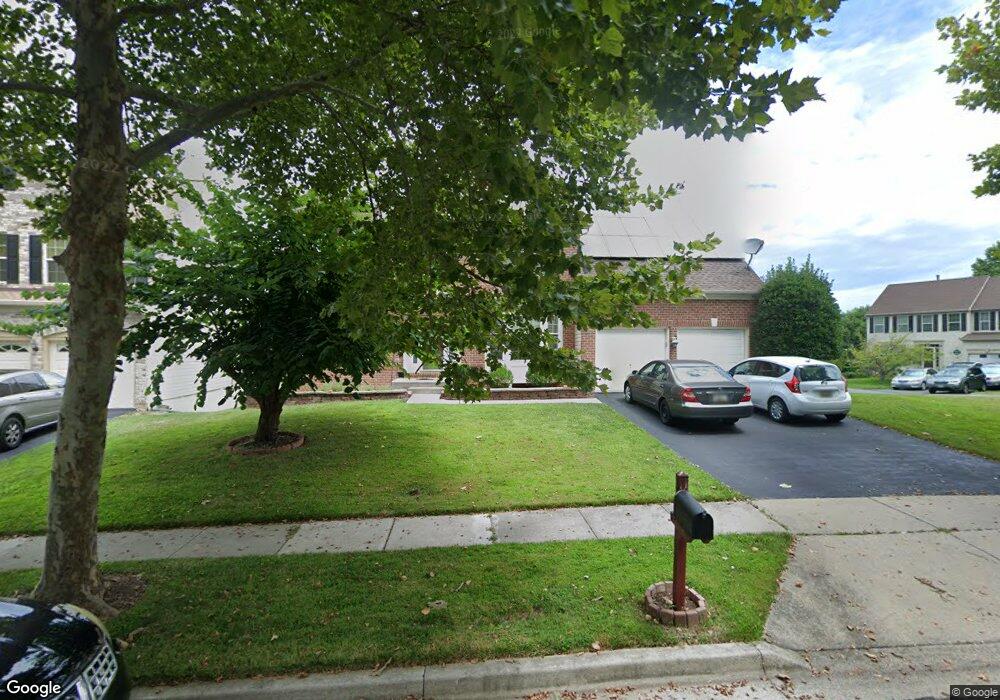 21339 Village Green Cir, Germantown, MD 20876 - photo 1