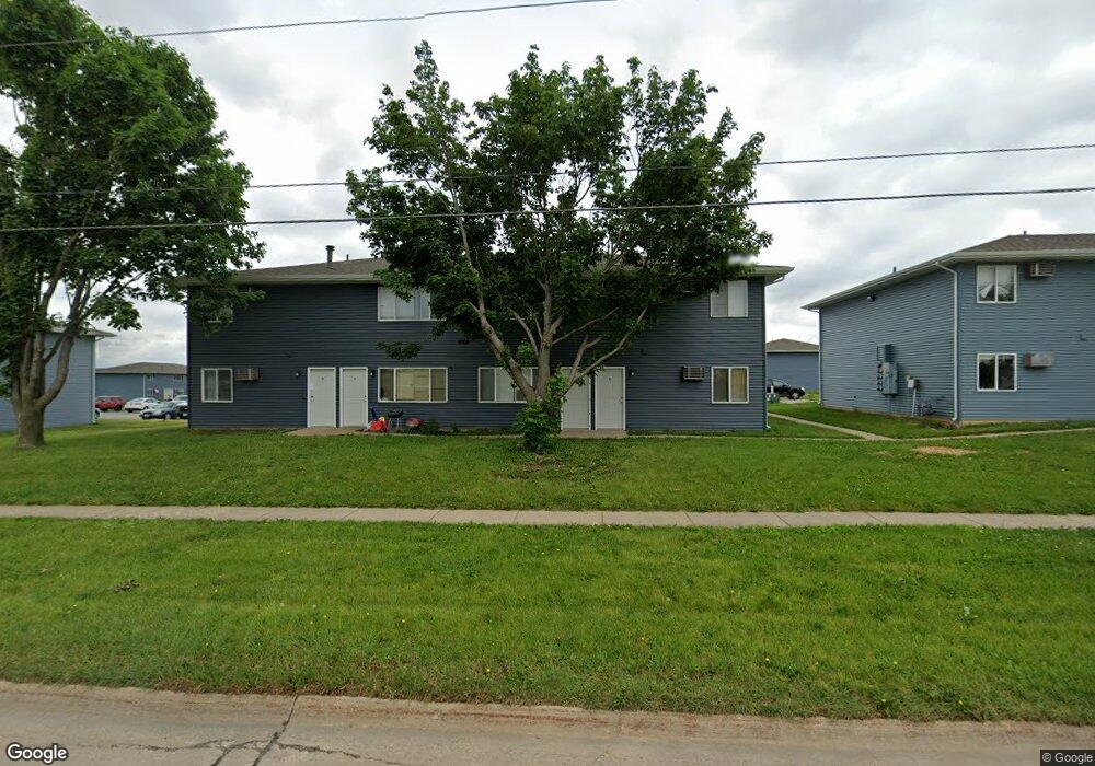 4008 Wilson Ave SW unit 1, Cedar Rapids, IA 52404 - photo 1