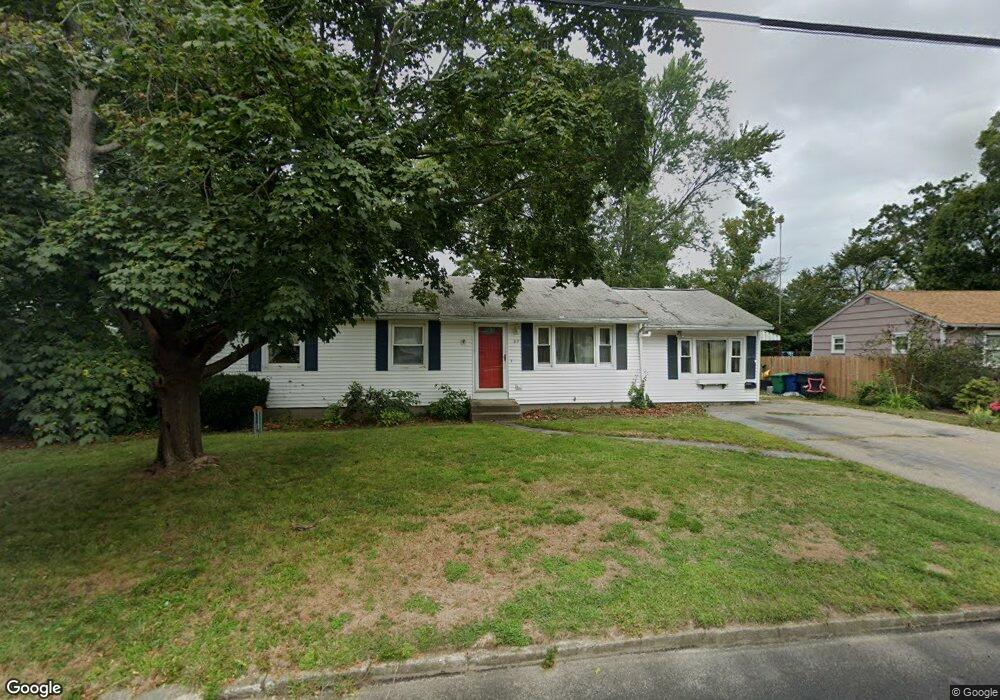 89 Cushing Rd, Warwick, RI 02888 - photo 1