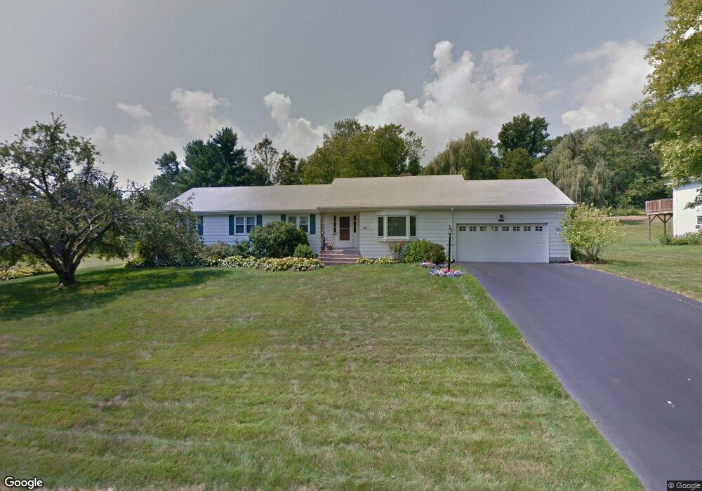 54 Burnwood Dr, Bloomfield, CT 06002 - photo 1