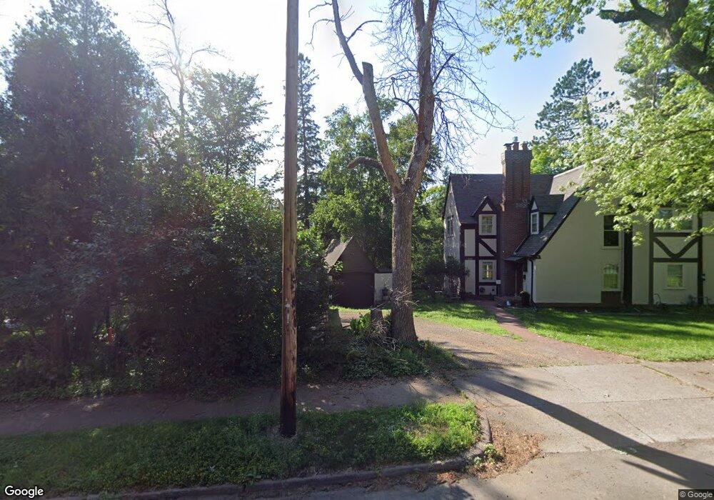 2121 1/2 Vermilion Rd, Duluth, MN 55803 - photo 1