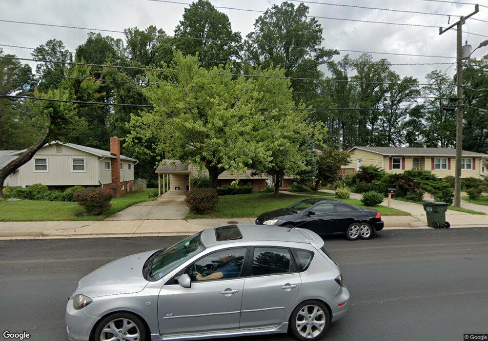 9426 Braddock Rd, Fairfax, VA 22032 - photo 1