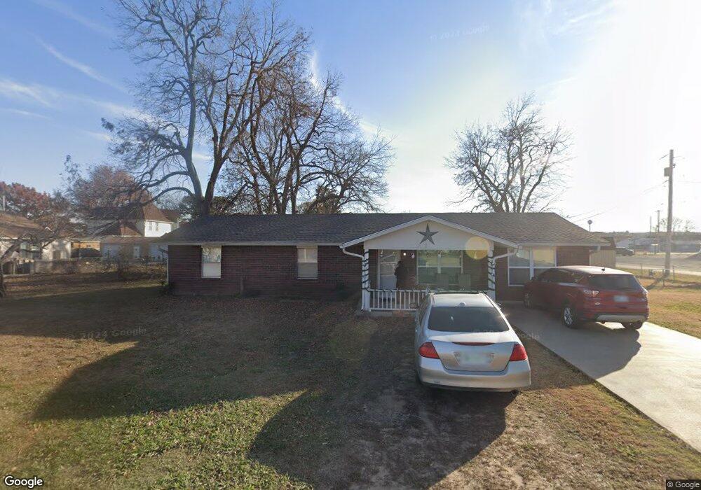 102 E Elm Ave, Eufaula, OK 74432 - photo 1