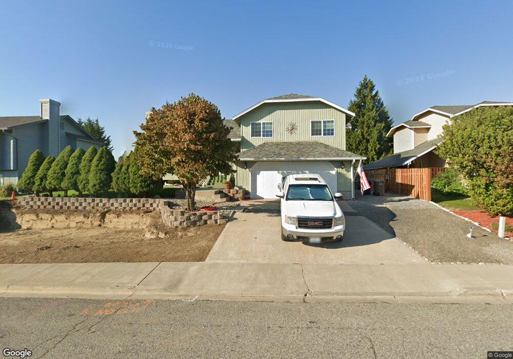 825 12th St NE, East Wenatchee, WA 98802 - photo 1