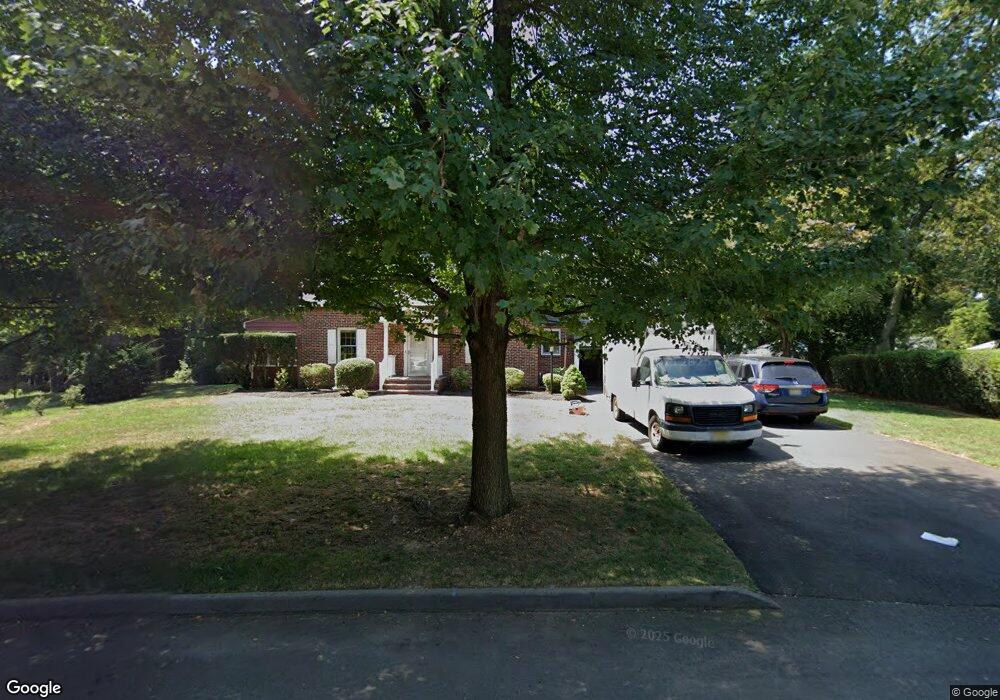 9 Voorhees Rd, New Brunswick, NJ 08901 - photo 1