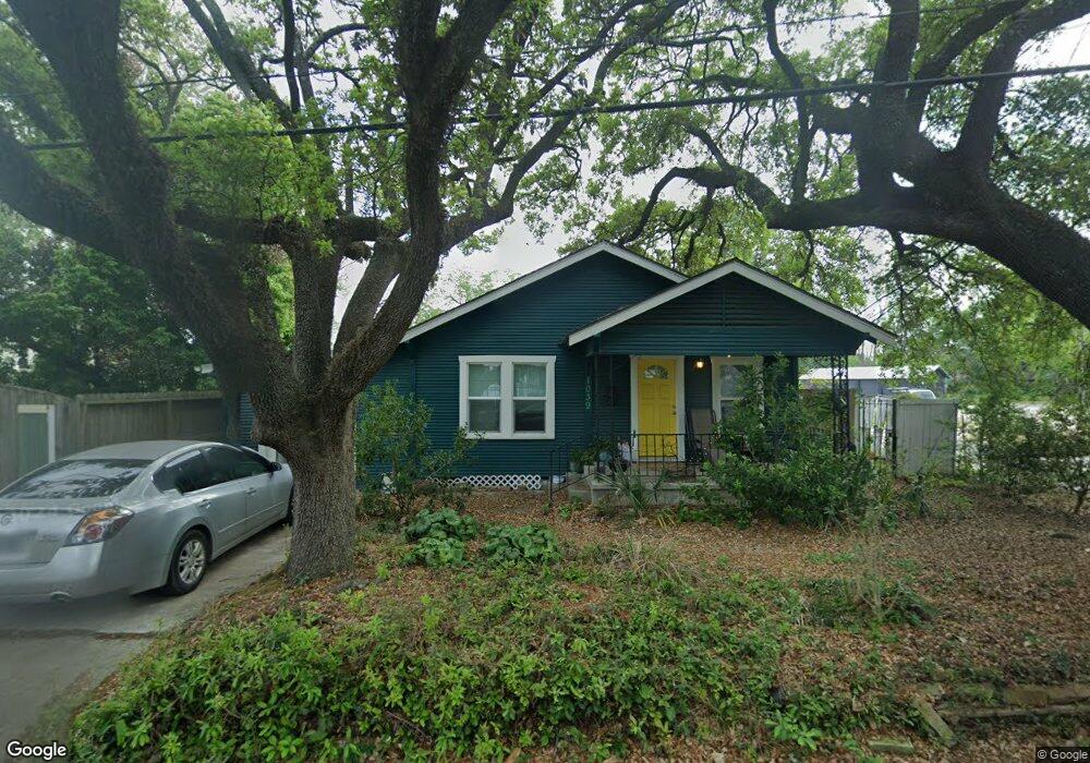 1039 Dunbar St, Houston, TX 77009 - photo 1