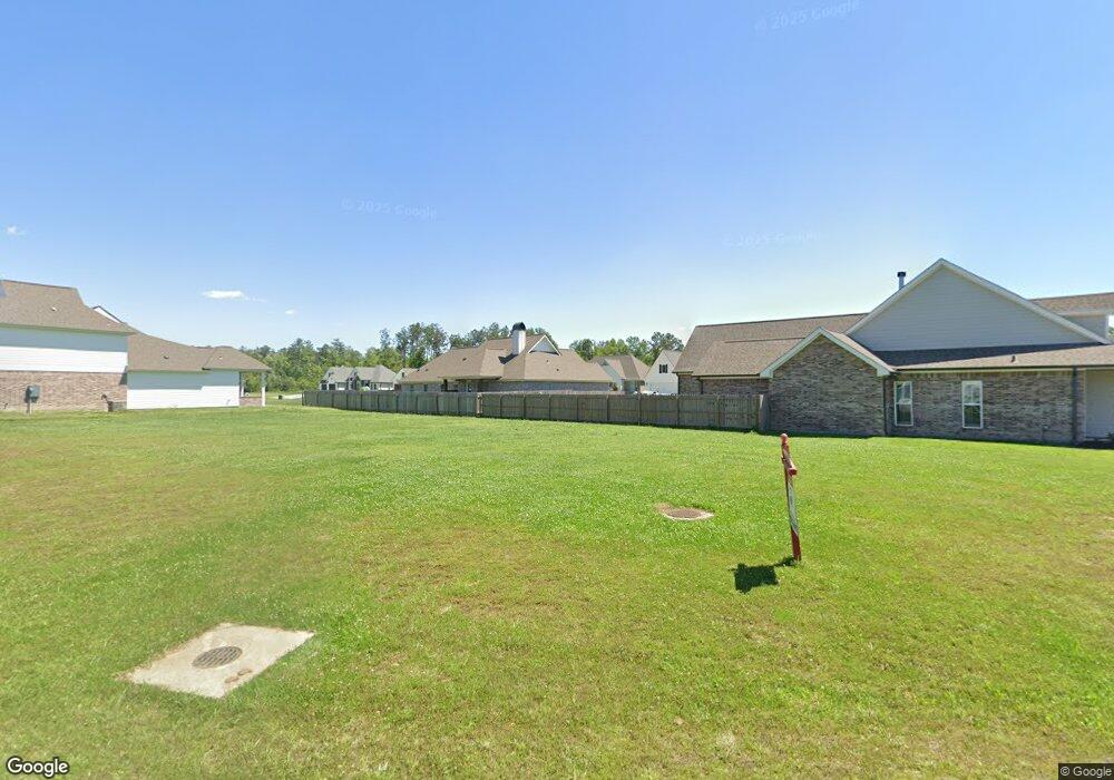 922 N Lake Ct, Lake Charles, LA 70611 - photo 1