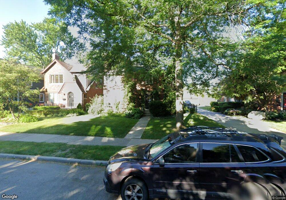 563 Neff Rd, Grosse Pointe, MI 48230 - photo 1