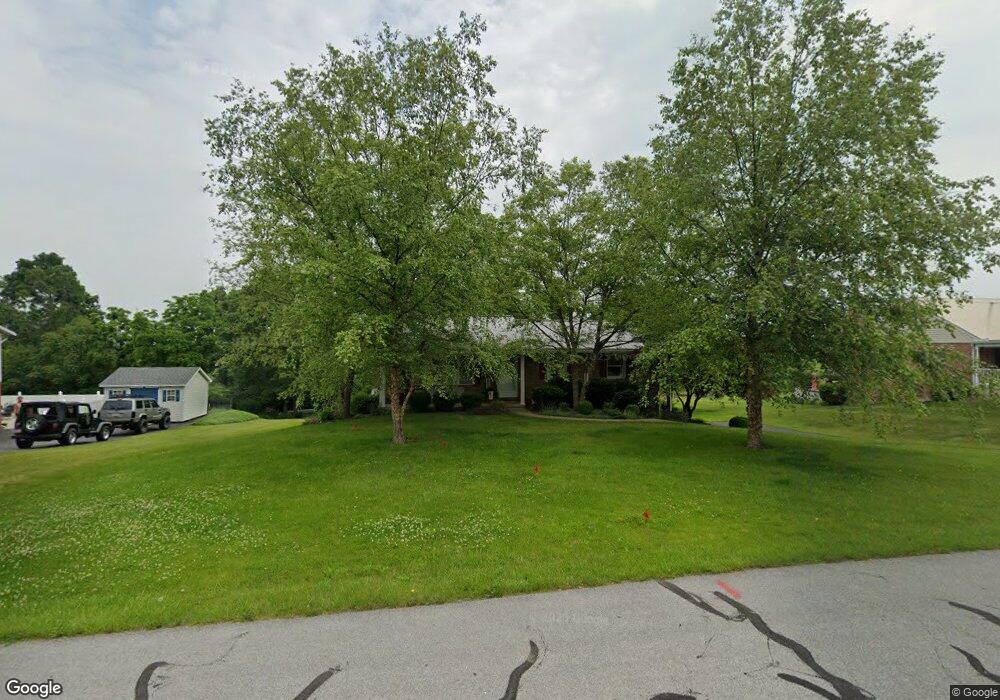 1687 Blakewood Dr, Chambersburg, PA 17201 - photo 1