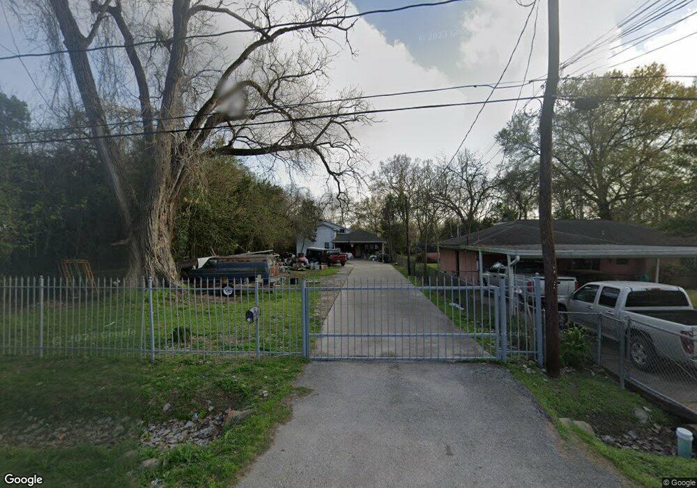 905 Wall St, Houston, TX 77088 - photo 1
