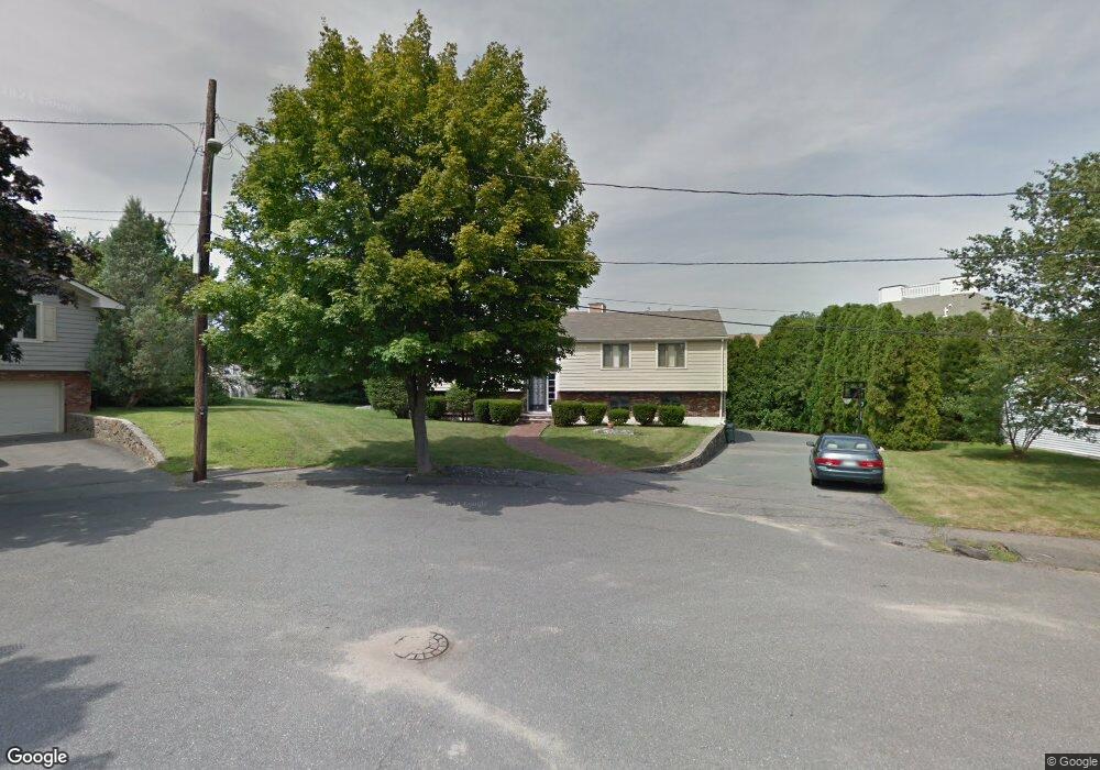 8 Peter Cir, Marblehead, MA 01945 - photo 1