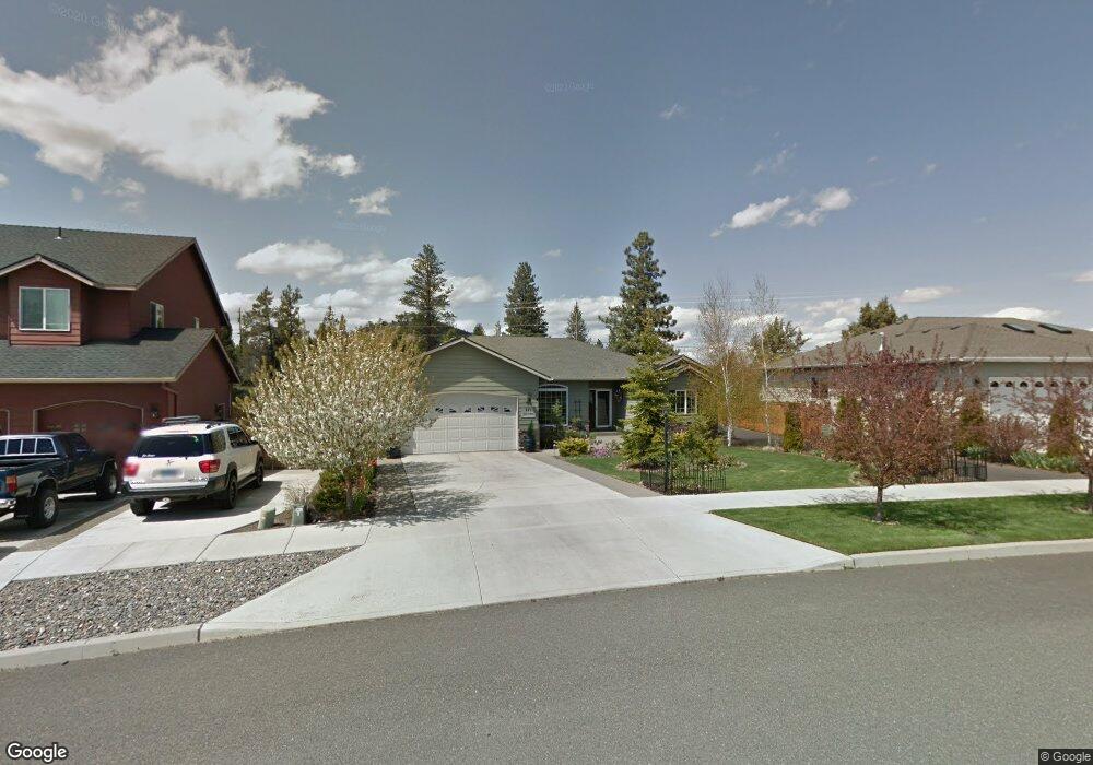 221 SE Soft Tail Dr, Bend, OR 97702 - photo 1