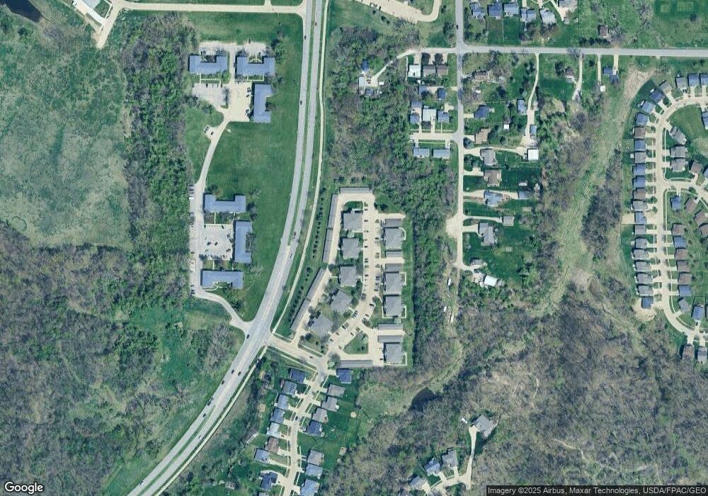 2141 29th St NW unit 11, Cedar Rapids, IA 52405 - photo 1