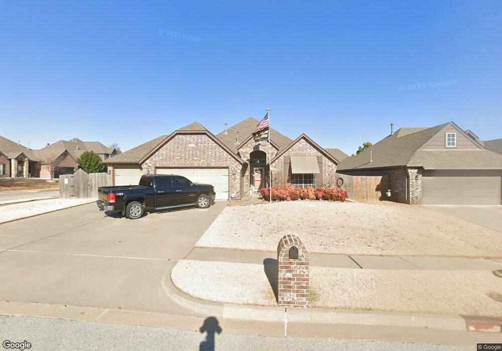 1710 E Montgomery Place, Broken Arrow, OK 74012 - photo 1