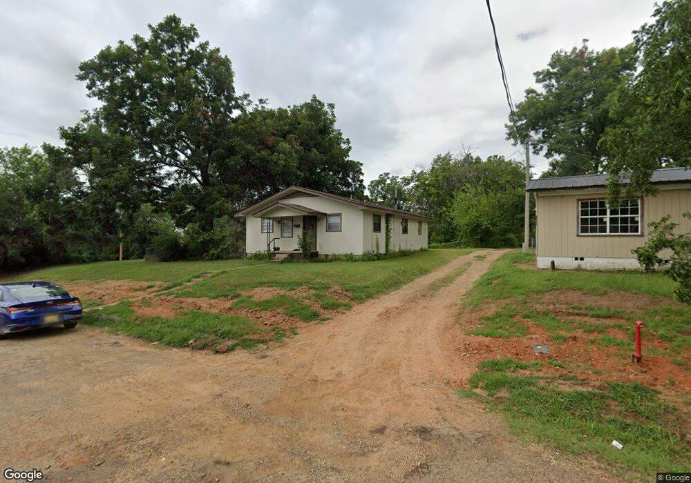 103 N H St, Hugo, OK 74743 - photo 1