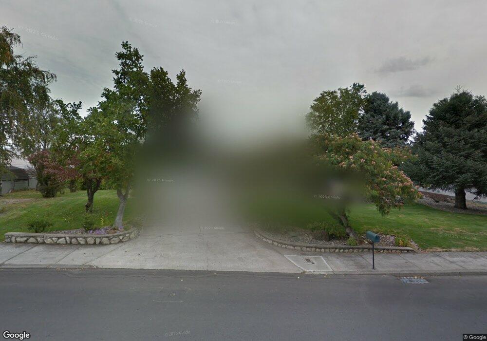 927 E Scenic Dr, the Dalles, OR 97058 - photo 1