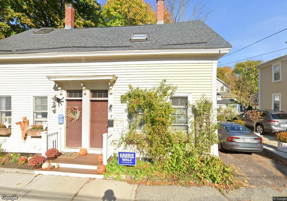 7 Chestnut St, Newburyport, MA 01950 - photo 1