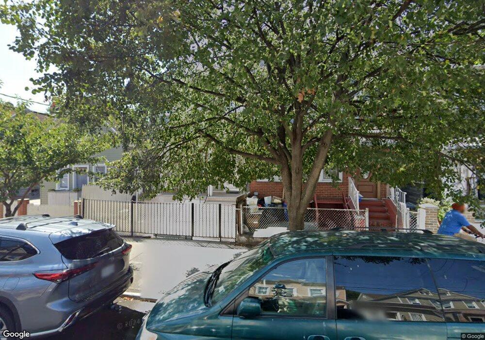 8772 109th St, Richmond Hill, NY 11418 - photo 1