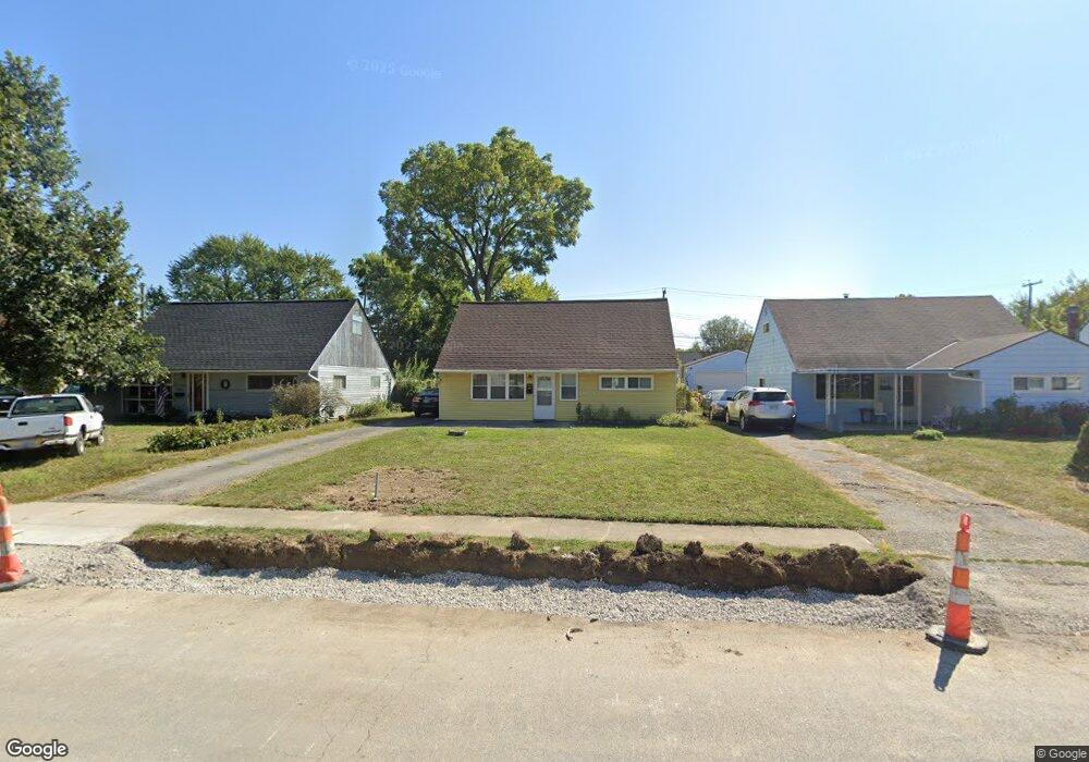 496 Virginia Cir W, Columbus, OH 43213 - photo 1