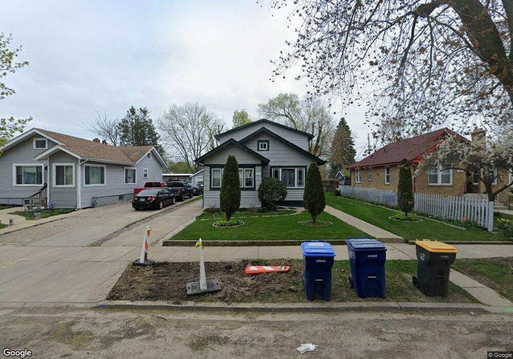 335 Judge Ave, Waukegan, IL 60085 - photo 1