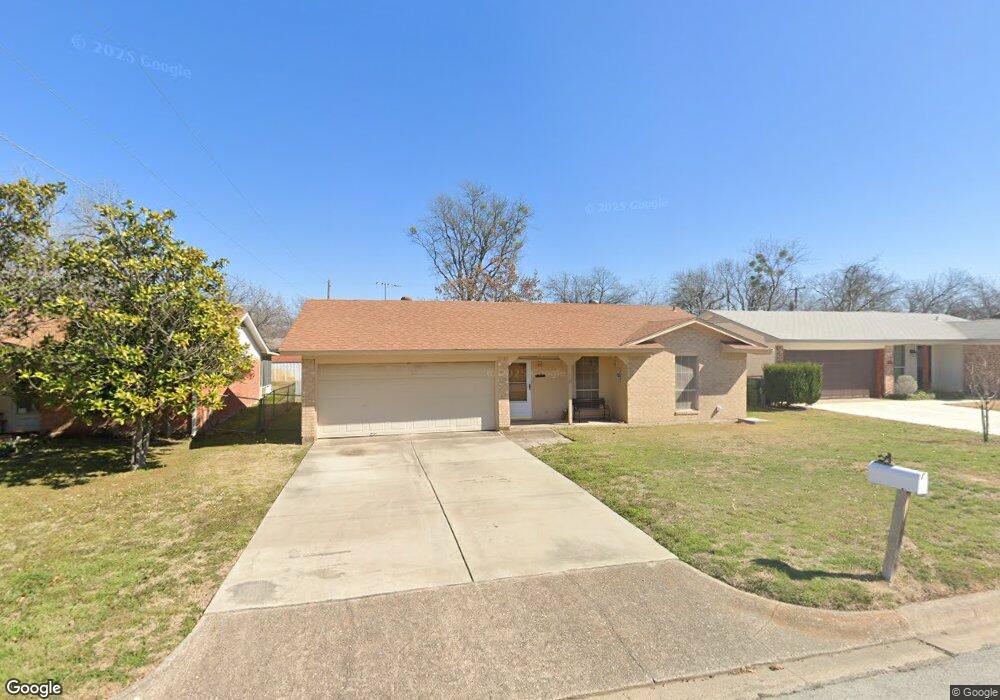736 Hallvale Dr, Fort Worth, TX 76108 - photo 1