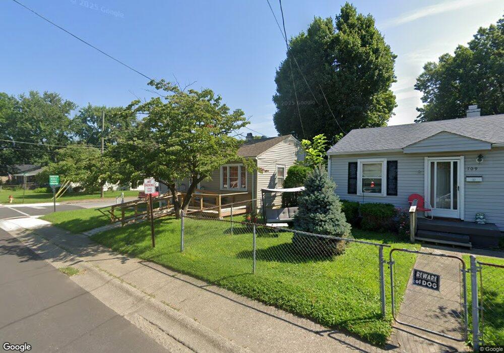 711 Crestview Ct, Jeffersonville, IN 47130 - photo 1