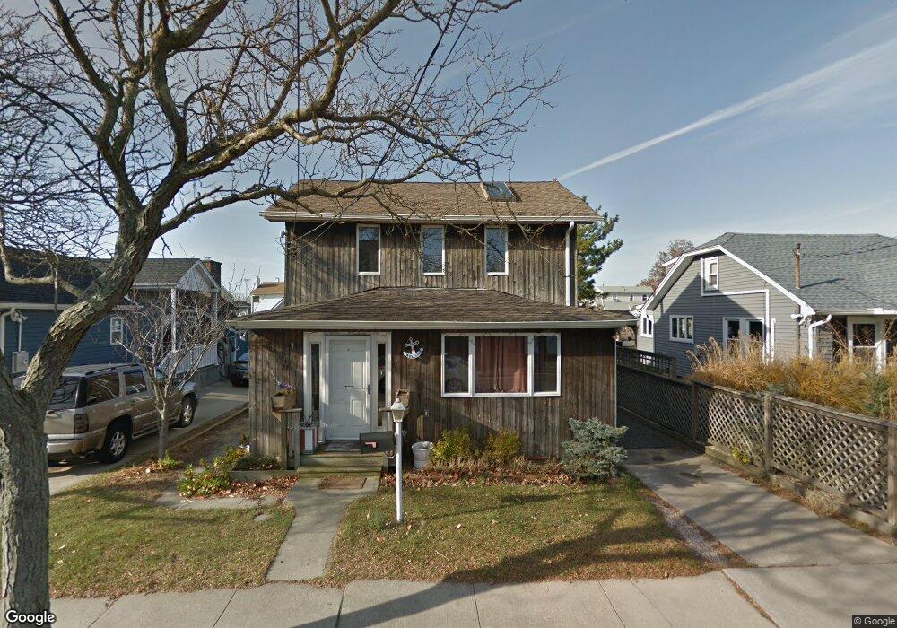 130 Gordon Place, Freeport, NY 11520 - photo 1