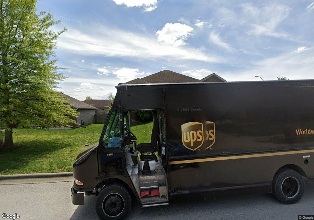 882 W Cambridge Ave, Nixa, MO 65714 - photo 1